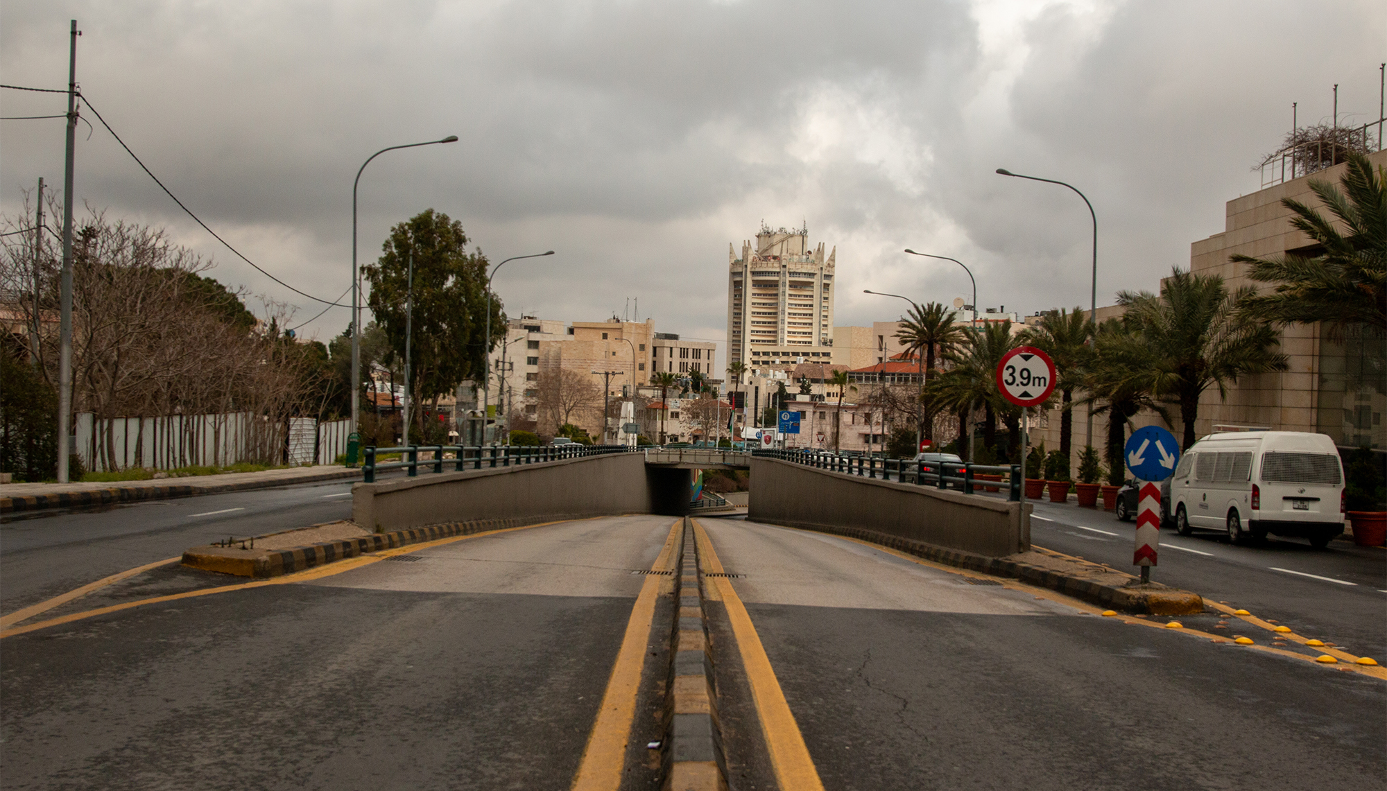 هل هناك جدوى للحظر الليلي وحظر الجمعة؟