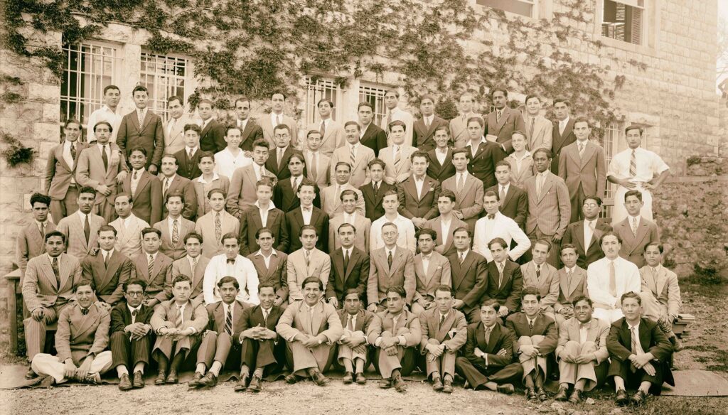 شرق الصهيونيّة: يهود فلسطين العرب الذين أرضختهم الصهيونيّة