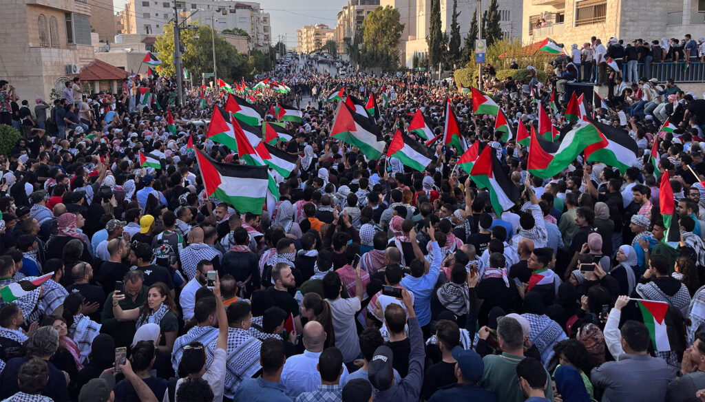 ما بعد مجزرة المعمداني: غضب شعبي وإلغاء القمة الرباعية في عمّان