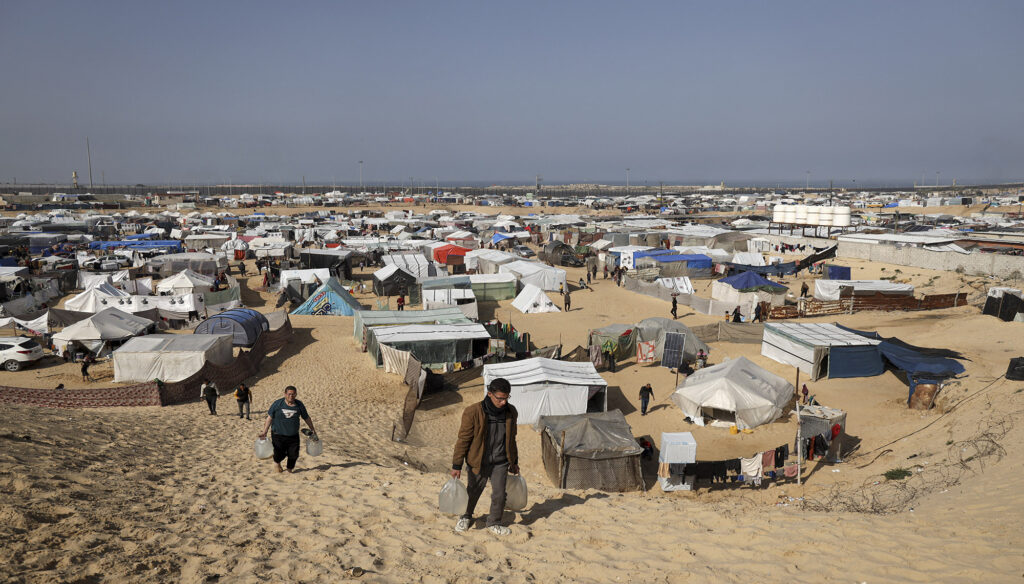 الحياة في رفح: أن تموت من الجوع والبرد والقلق