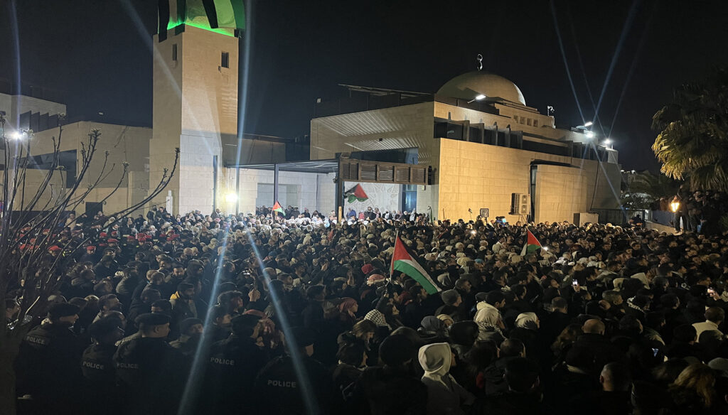 صبيحة العيد، عشرات ما يزالون موقوفين على خلفية مظاهرات السفارة الإسرائيلية في عمّان